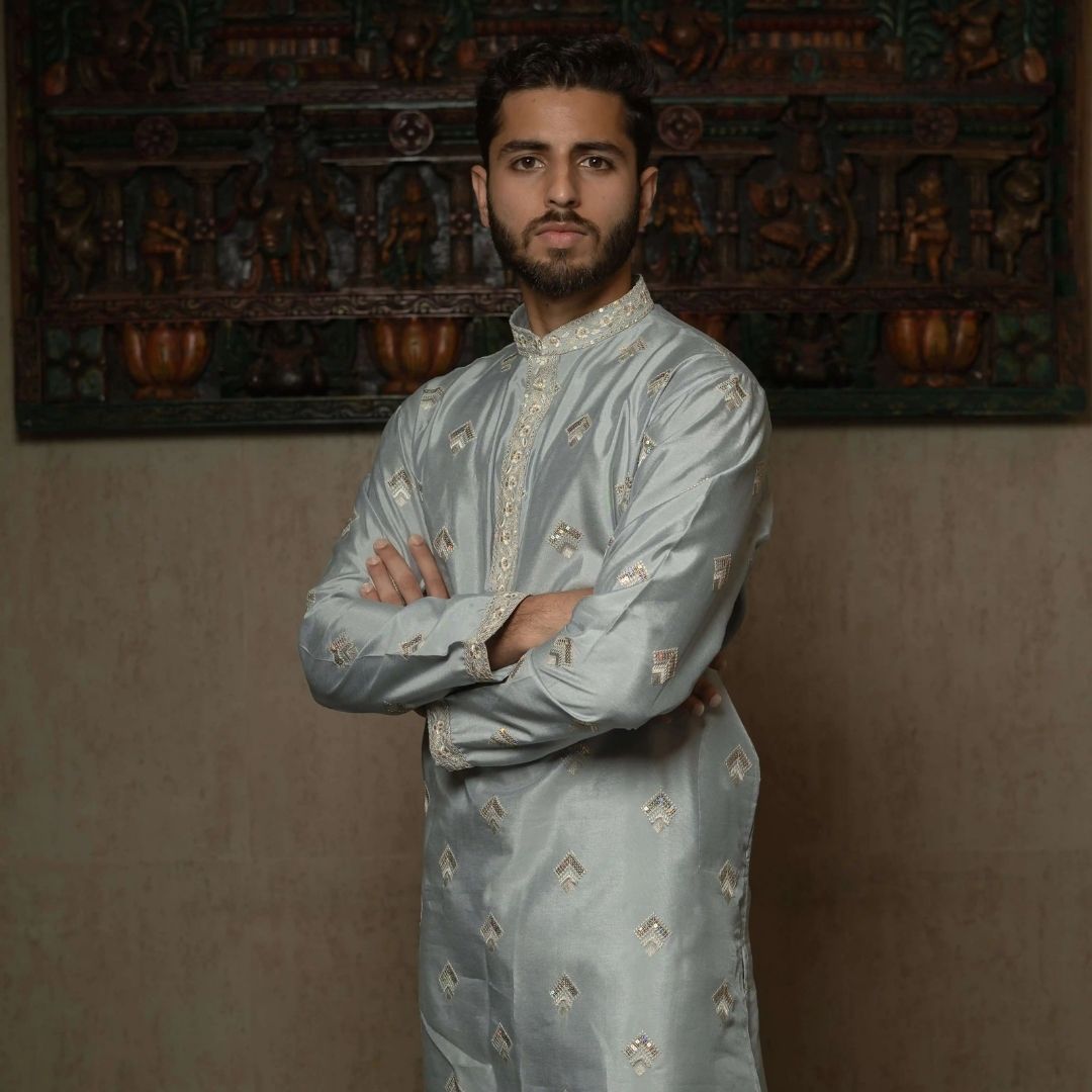 Suutraa Men’s Blue Silk all over Embroided Kurta - suutraa.com