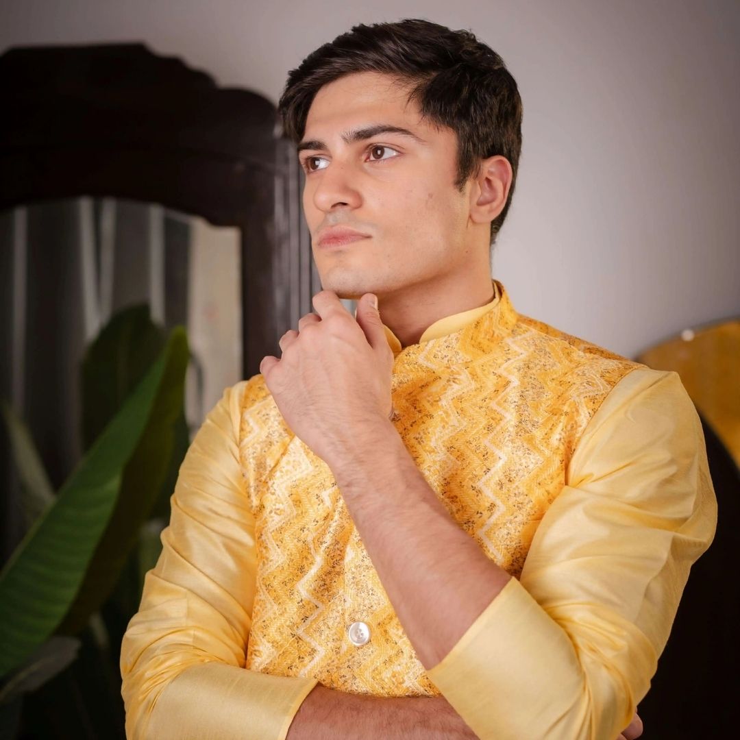 Suutraa Men’s Yellow Kurta Jacket Trouser Set - suutraa.com