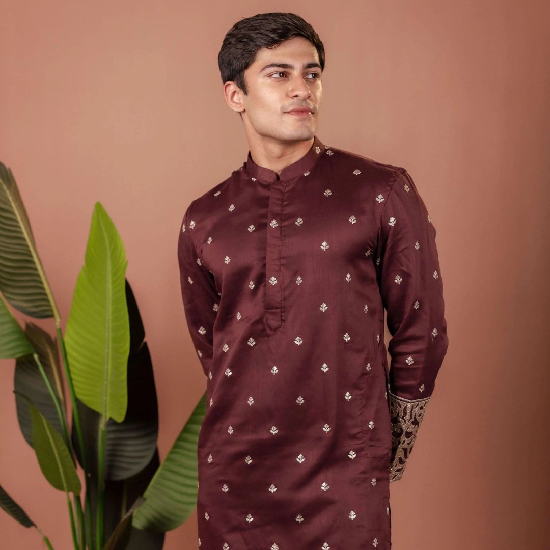Suutraa Men's Wine Figure Embroided Kurta - suutraa.com