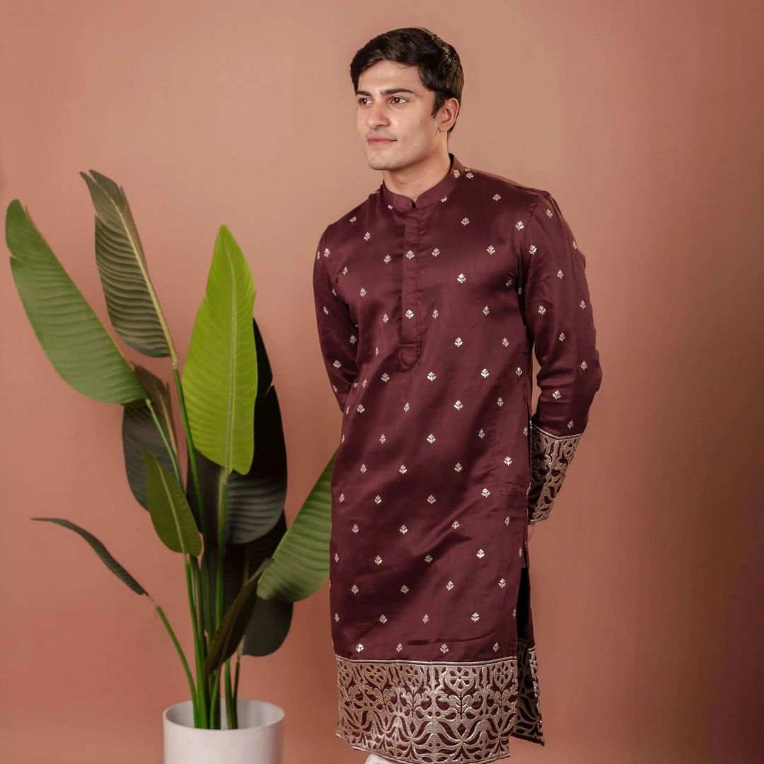 Suutraa Men's Wine Figure Embroided Kurta - suutraa.com