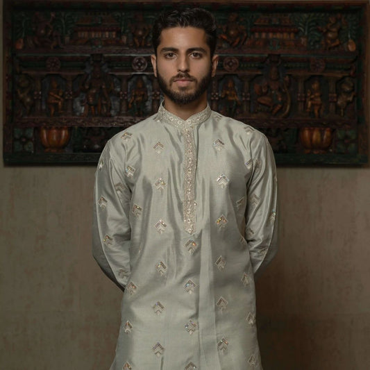 Suutraa Men's SEA GREEN SILK ALL OVER EMBROIDED KURTA - suutraa.com