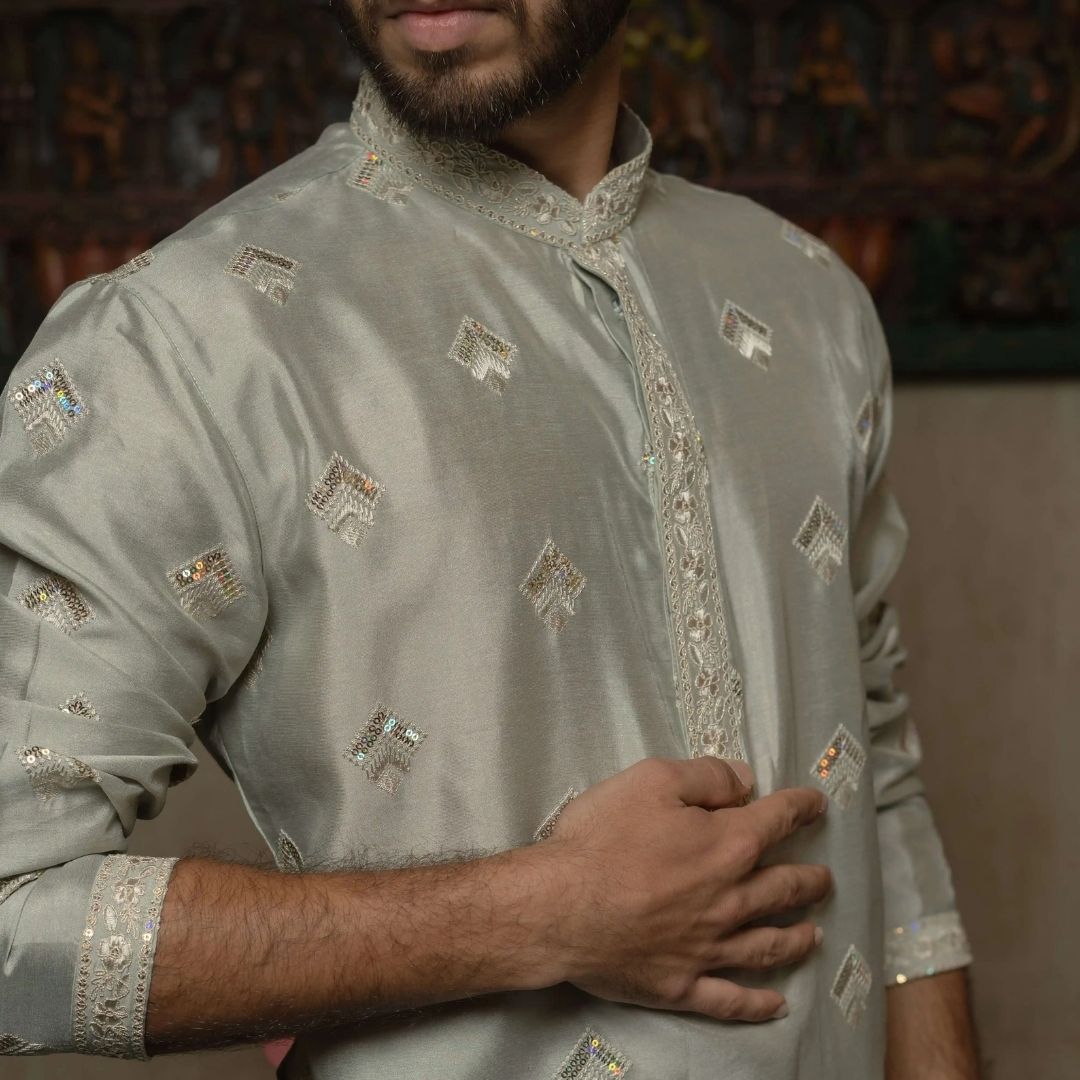 Suutraa Men's SEA GREEN SILK ALL OVER EMBROIDED KURTA - suutraa.com