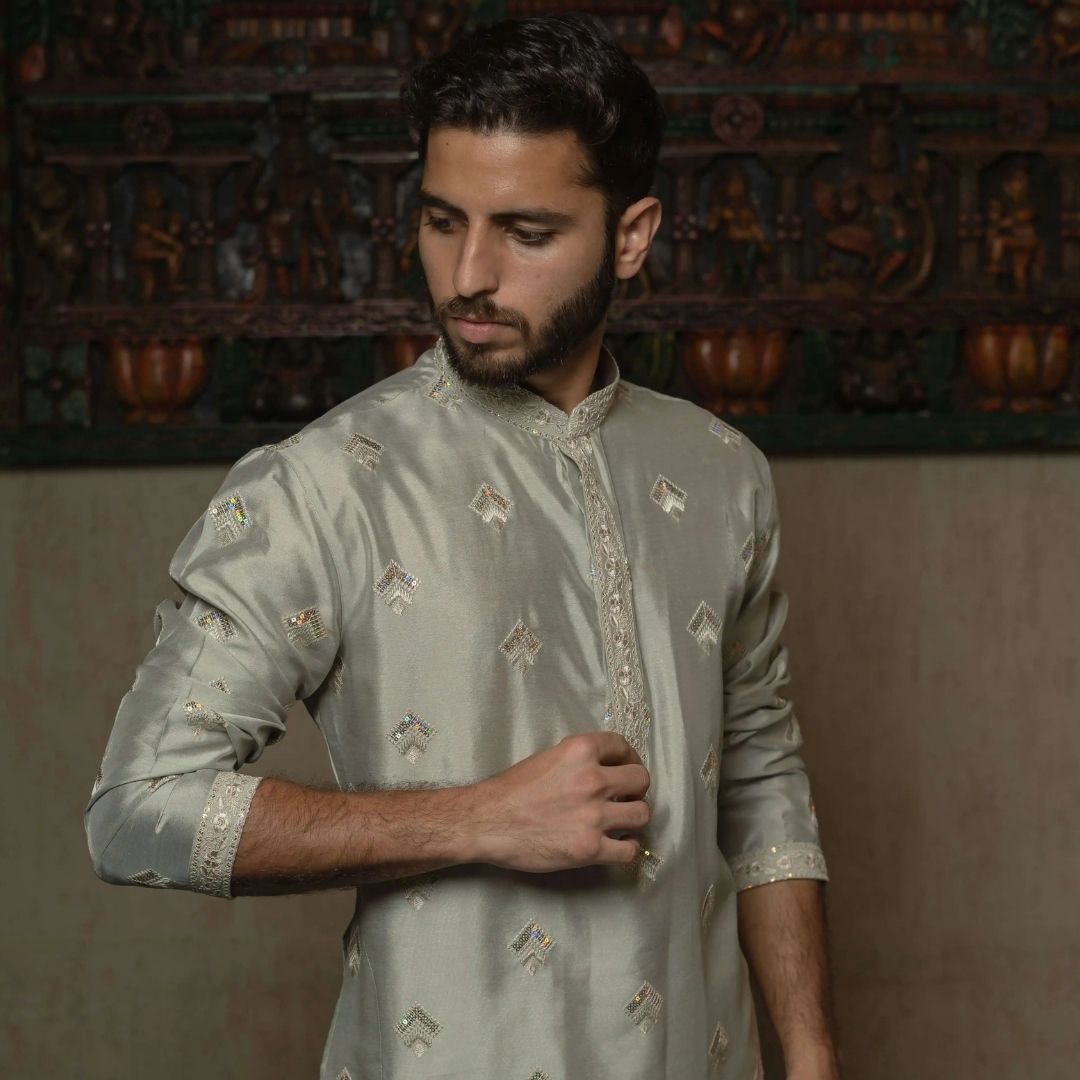 Suutraa Men's SEA GREEN SILK ALL OVER EMBROIDED KURTA - suutraa.com
