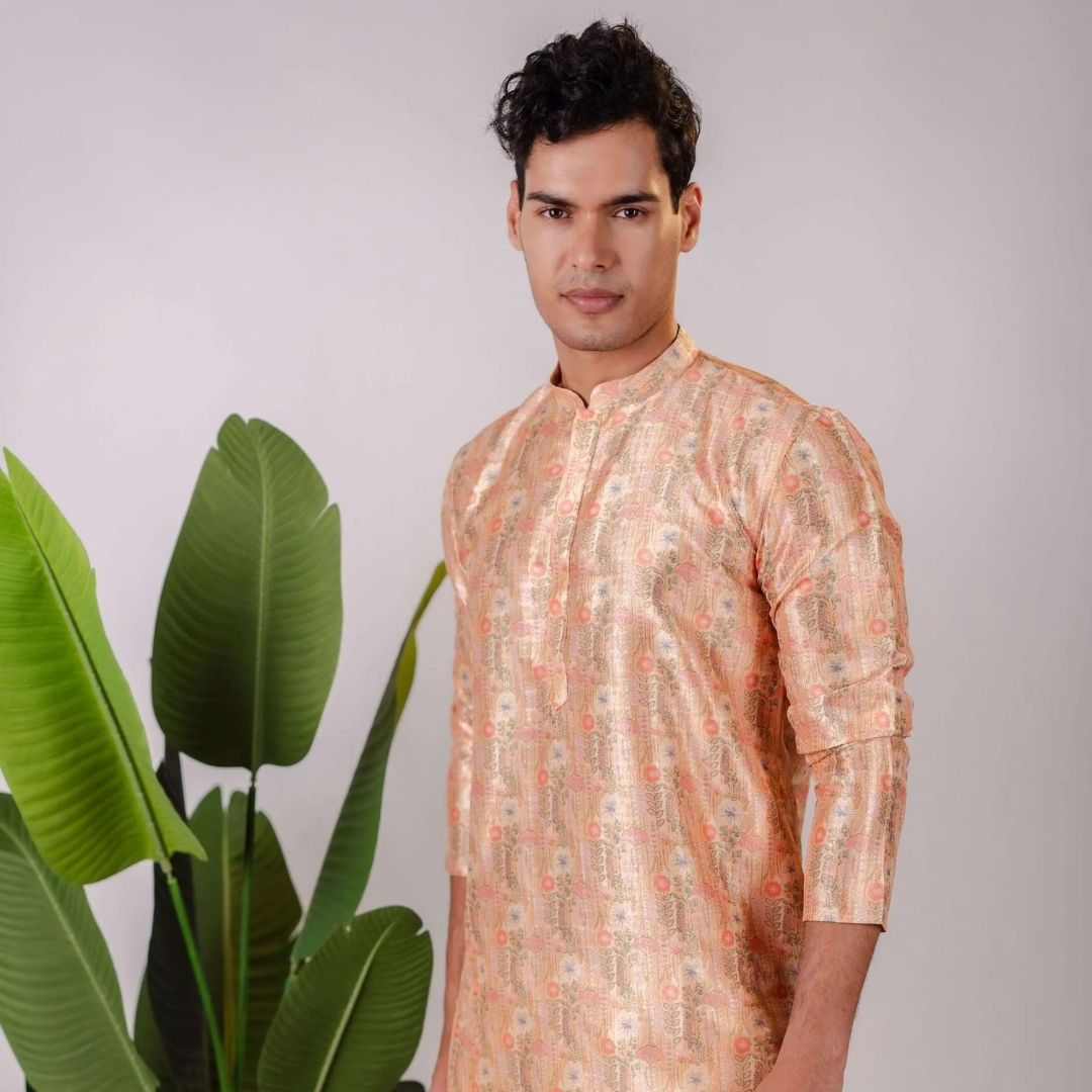 Suutraa Men's Rose Gold Silk Printed Kurta With Off White Pyjama Set - suutraa.com