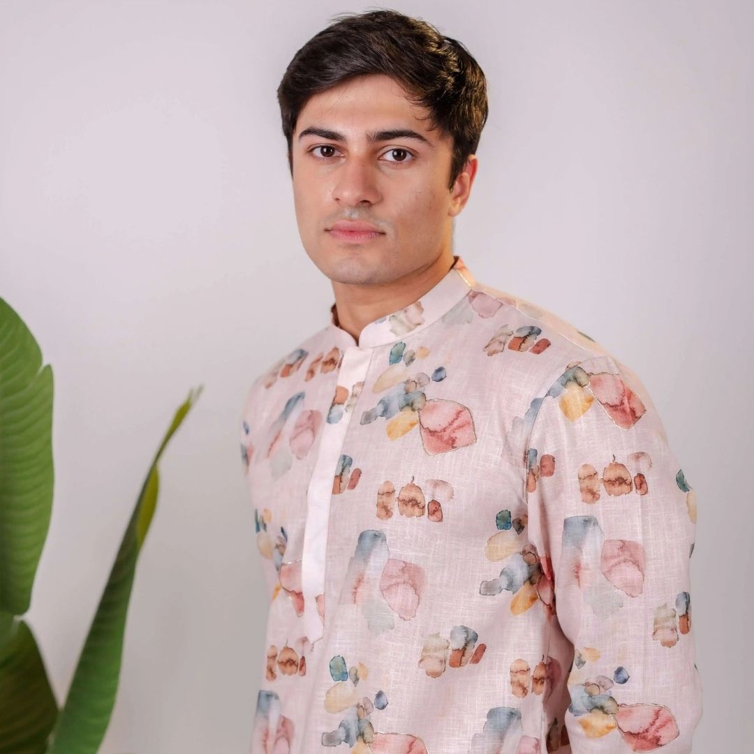 Suutraa Men's Baby Pink Linen Oil Printed Kurta With Off White Pyjama Set - suutraa.com
