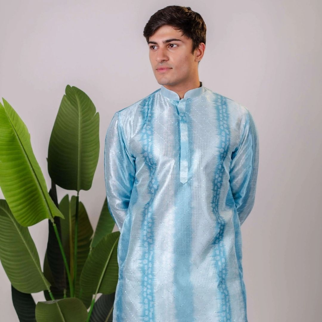 Suutraa Men's Blue Silk Ombre Kurta With Off White Pyjama Set - suutraa.com