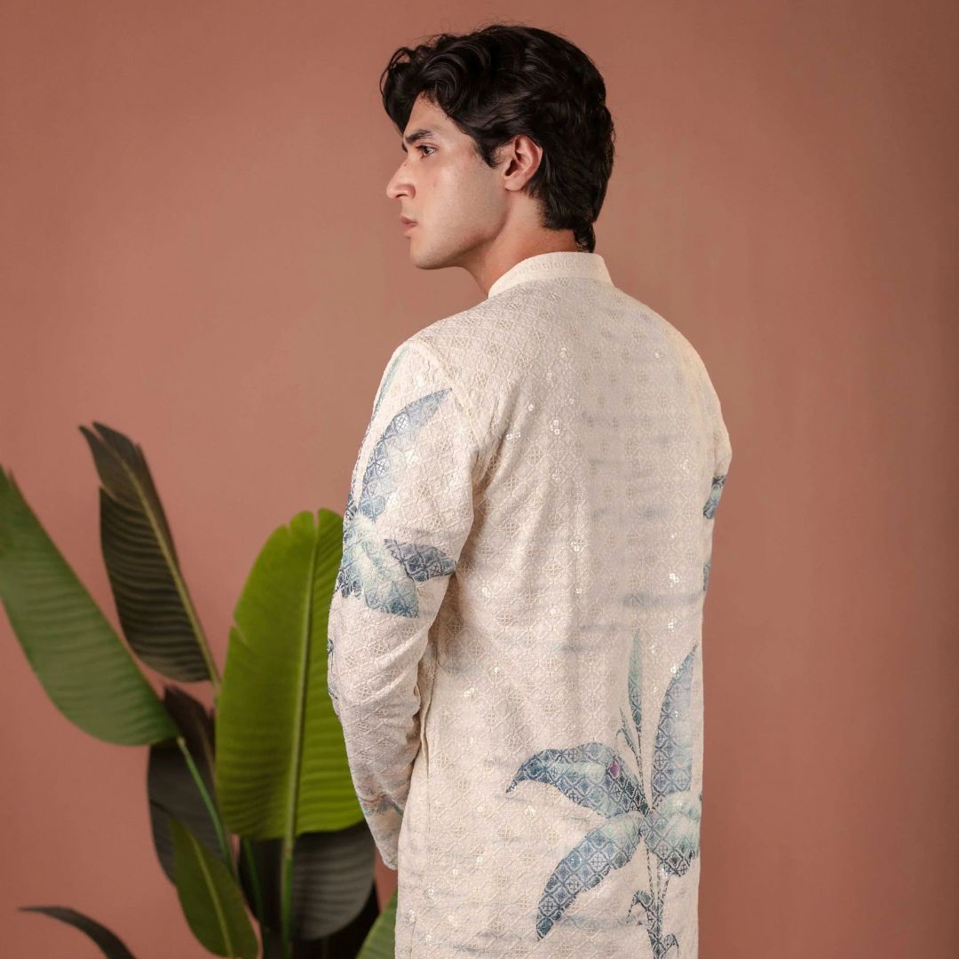Suutraa Men's Off-White Figure Embroided Chikankari Kurta - suutraa.com
