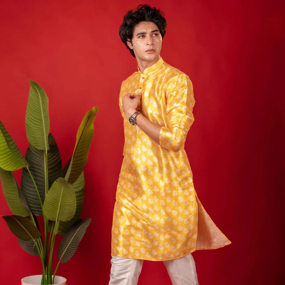 Suutraa Men's Yellow Printed Jaquard Kurta With Off White Pyjama Set - suutraa.com