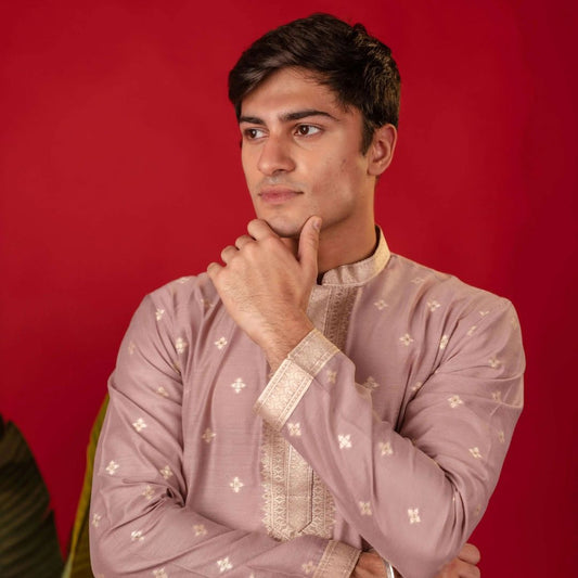 Suutraa Men's Lavender Neck Emb Silk Kurta with Off White Pyjama Set - suutraa.com