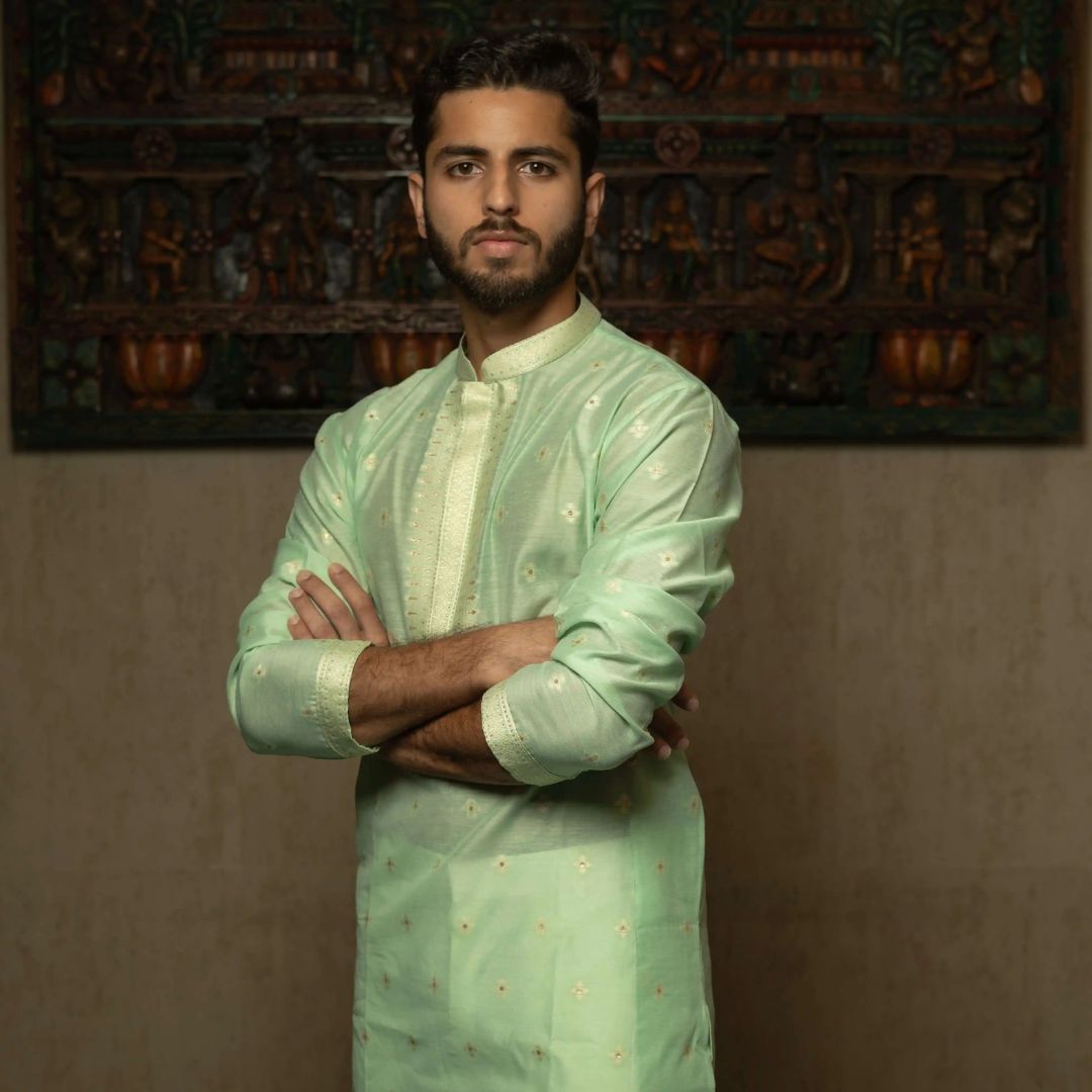 Suutraa Men's Pista Green Neck Emb Silk Kurta with Off White Pyjama Set - suutraa.com