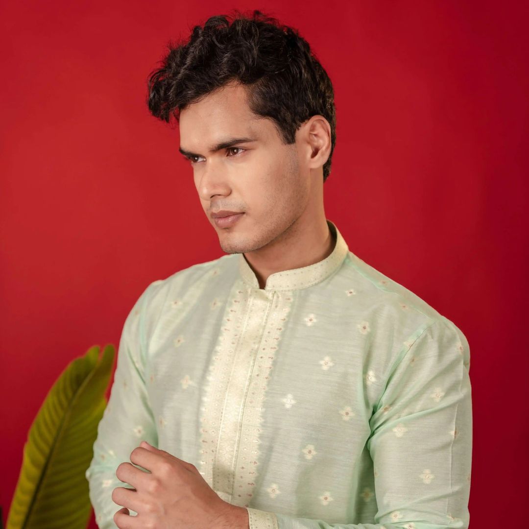 Suutraa Men's Pista Green Neck Emb Silk Kurta with Off White Pyjama Set - suutraa.com