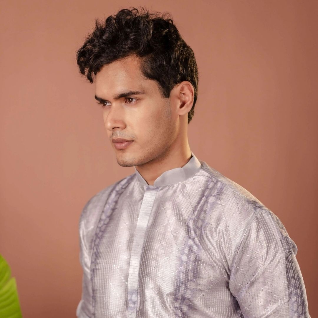 Suutraa Men's Grey Silk Ombre Kurta With Off White Pyjama Set - suutraa.com