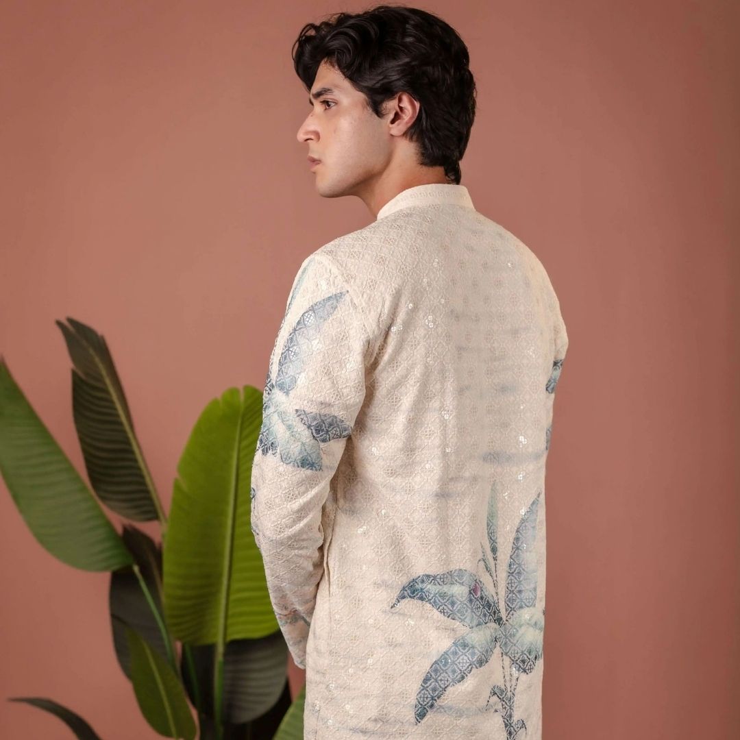 Suutraa Men's Off-White Figure Embroided Chikankari Kurta With Off White Pyjama Set - suutraa.com