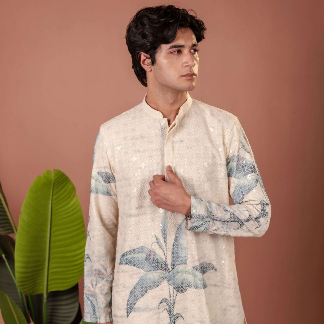 Suutraa Men's Off-White Figure Embroided Chikankari Kurta With Off White Pyjama Set - suutraa.com