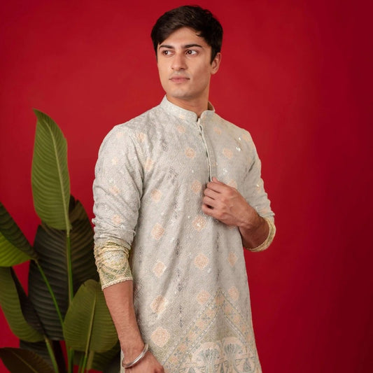 Suutraa Men's Green Figure Embroided Kurta - suutraa.com