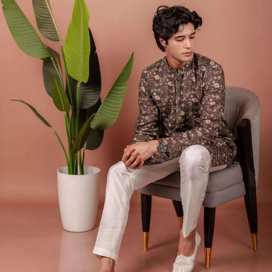 Suutraa Men's DARK MEHENDI PRINTED KURTA WITH OFF WHITE PYJAMA SET - suutraa.com