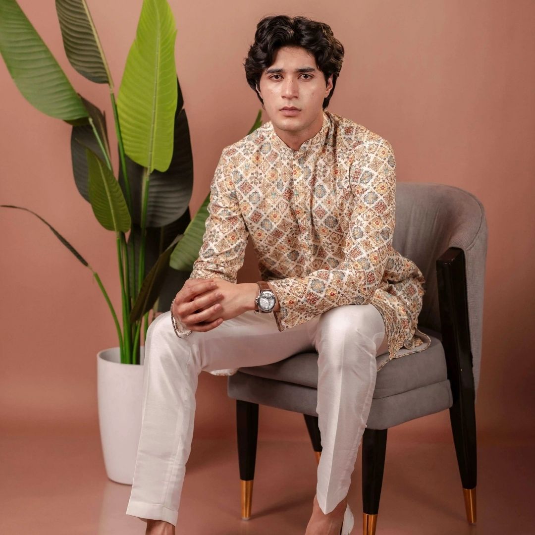Suutraa Men's MULTI COLOUR COTTON PRINTED KURTA WITH OFF WHITE PYJAMA SET - suutraa.com