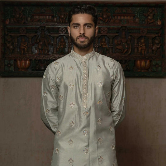 Suutraa Men's SEA GREEN SILK ALL OVER EMBROIDED KURTA WITH OFF WHITE PYJAMA SET - suutraa.com