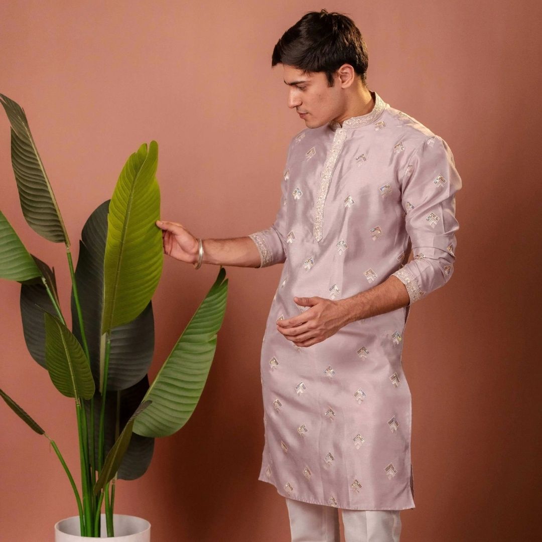 Suutraa Men's Lavender Silk all over Embroided Kurta With Off White Pyjama Set - suutraa.com