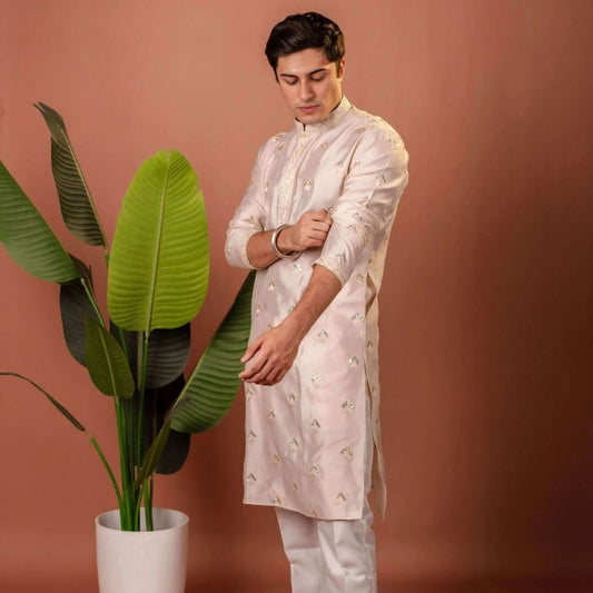 Suutraa Men's ROSE GOLD SILK ALL OVER EMBROIDED KURTA WITH OFF WHITE PYJAMA SET - suutraa.com