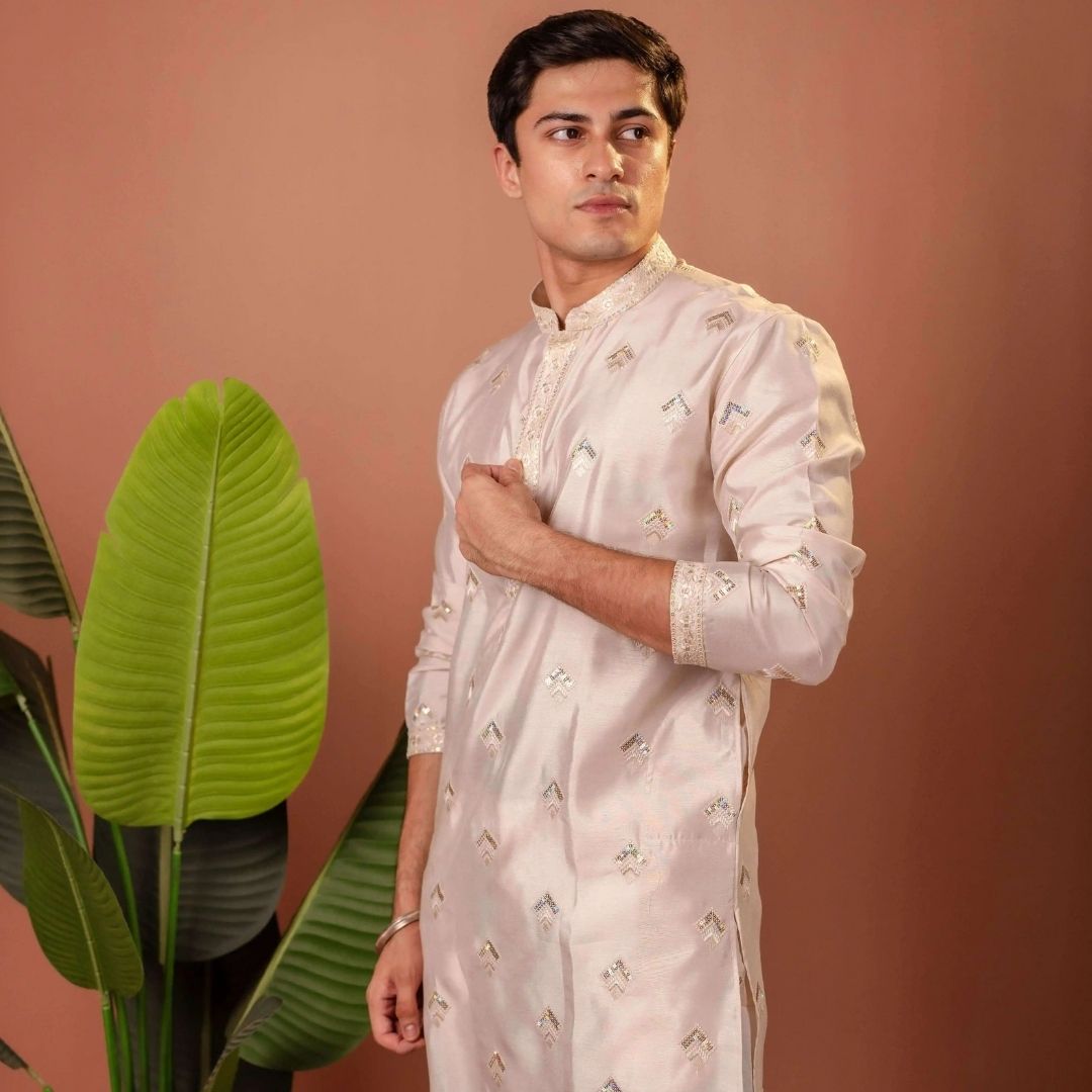 Suutraa Men's ROSE GOLD SILK ALL OVER EMBROIDED KURTA WITH OFF WHITE PYJAMA SET - suutraa.com