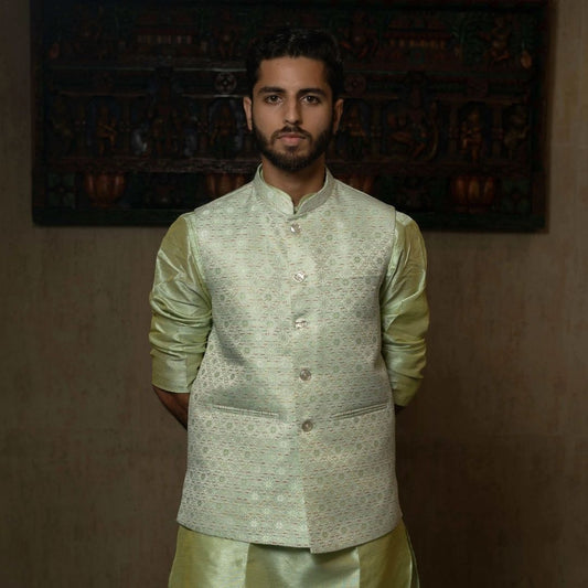 SUUTRAA MEN'S PISTA GREEN SILK NEHRU JACKET - suutraa.com