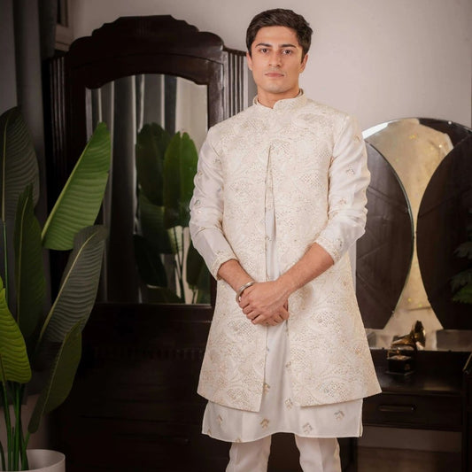 Suutraa Men's Off White Silk Embroided Kurta Pyjama Jacket Set - suutraa.com