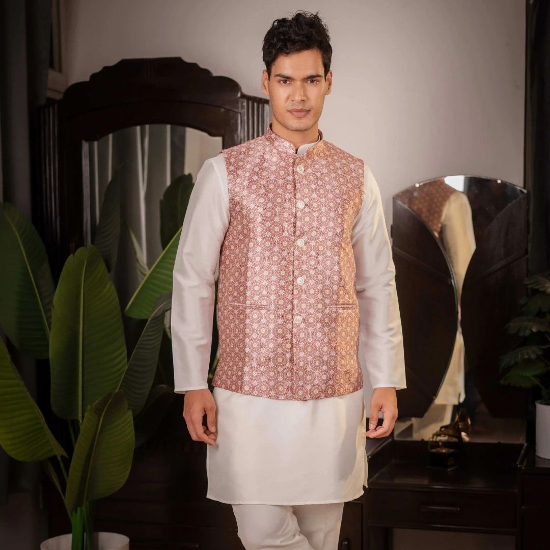 Suutraa Men's Off-White Silk Kurta Pyjama with Printed Jacket Set - suutraa.com
