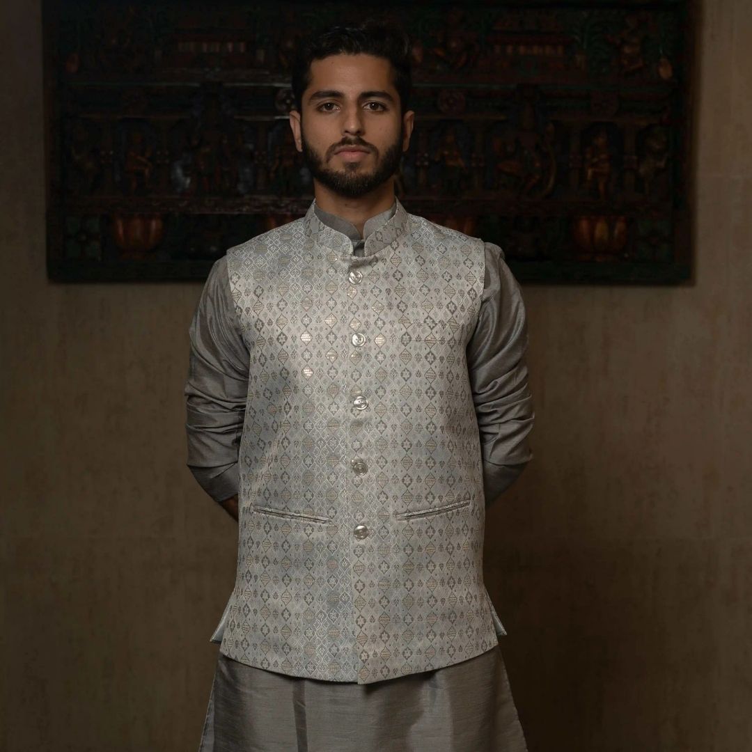 Suutraa Men's Grey Silk Kurta Pyjama Jacket Set - suutraa.com