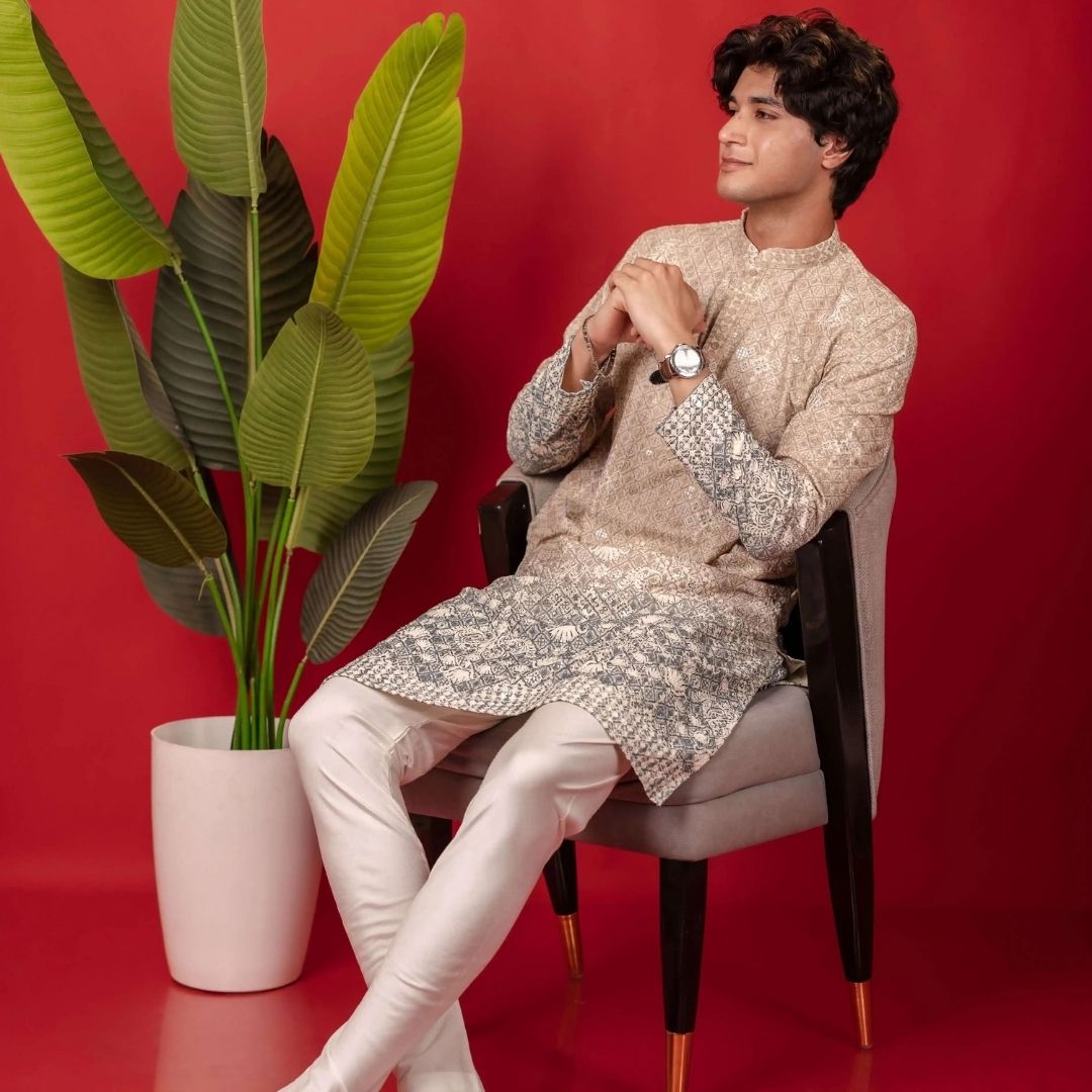 Suutraa Men's Beige Figure Embroided Chikankari Kurta - suutraa.com