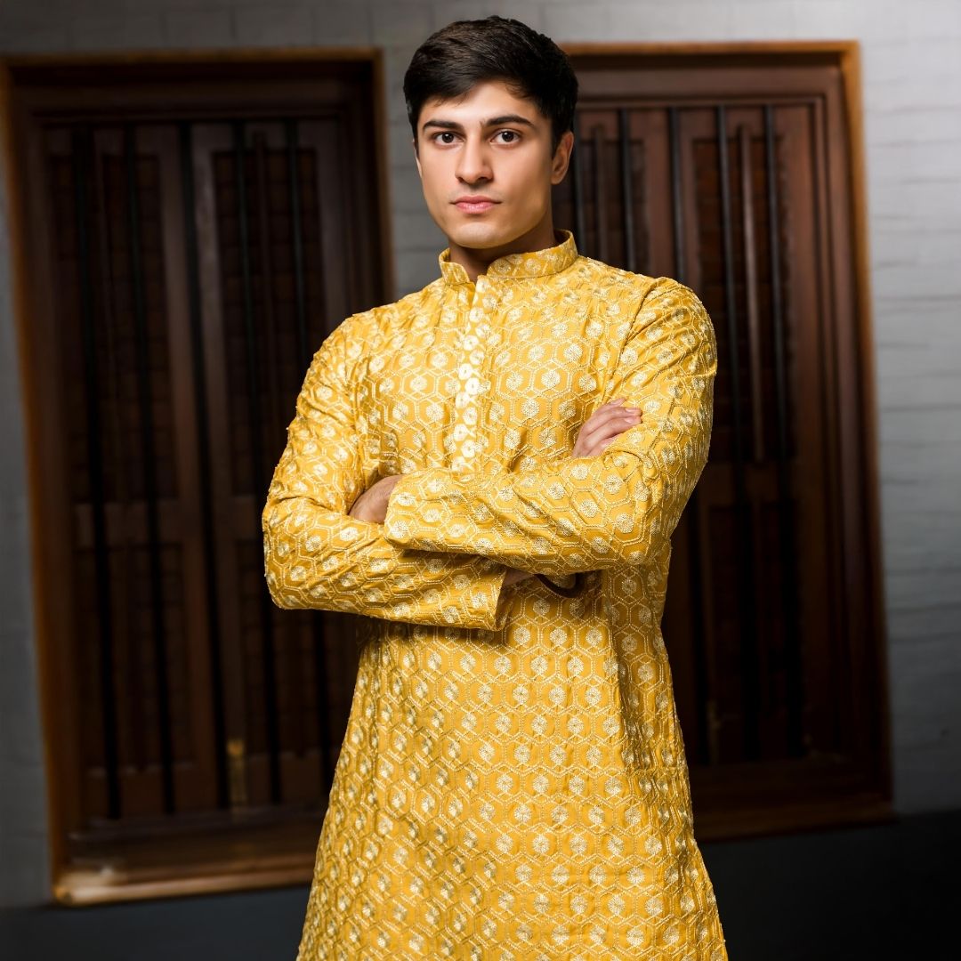 Suutraa Men's Yellow Silk Embroidered Kurta - suutraa.com