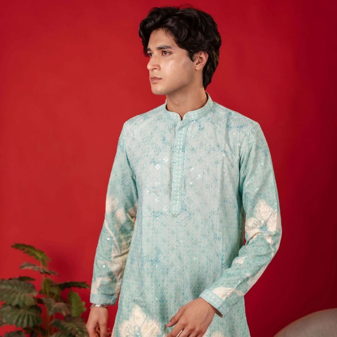 Suutraa Men's Sky Blue Figure Embroided Chikankari Kurta - suutraa.com
