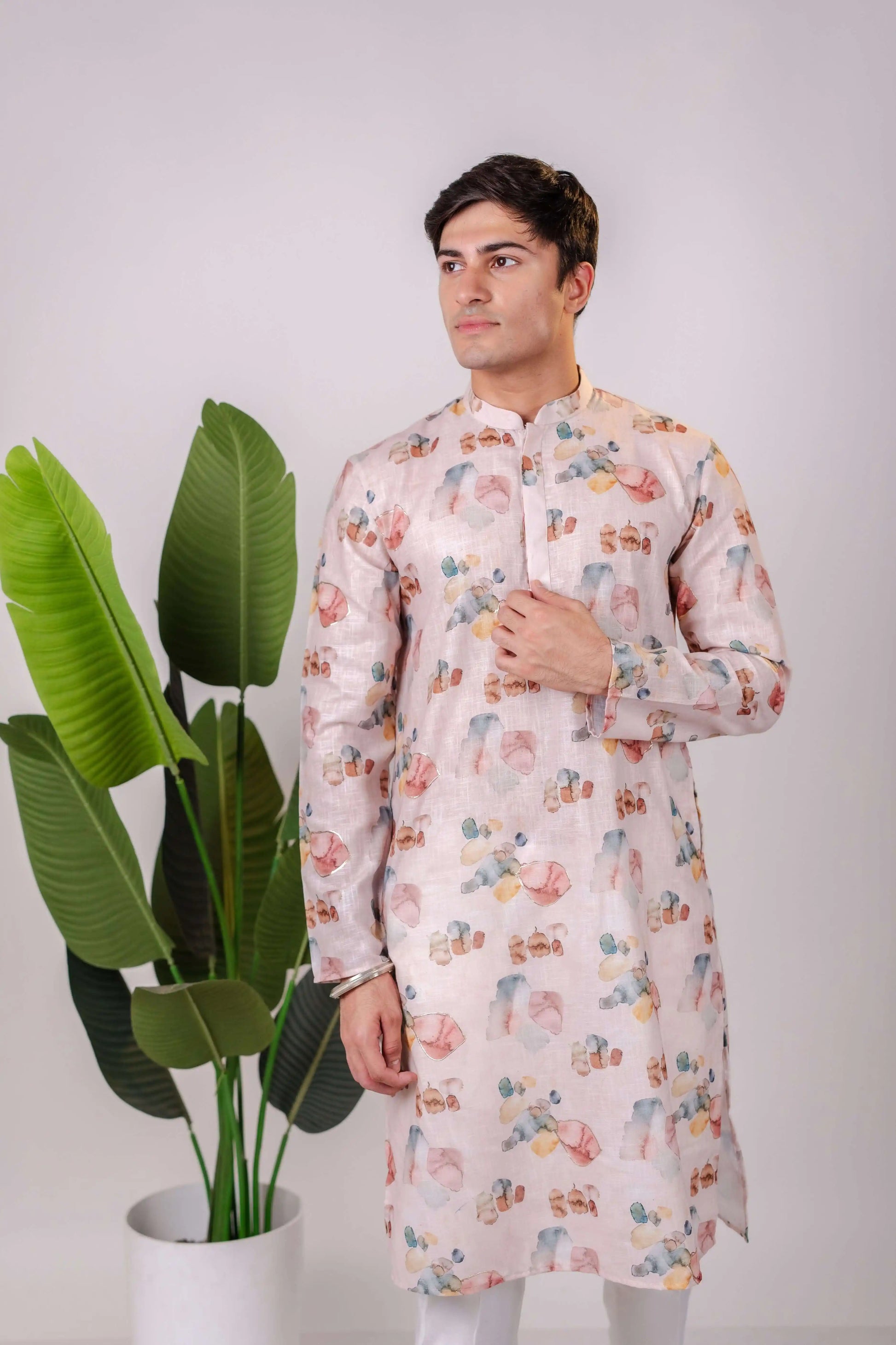 Suutraa Men's Baby Pink Linen Oil Printed Kurta - suutraa.com