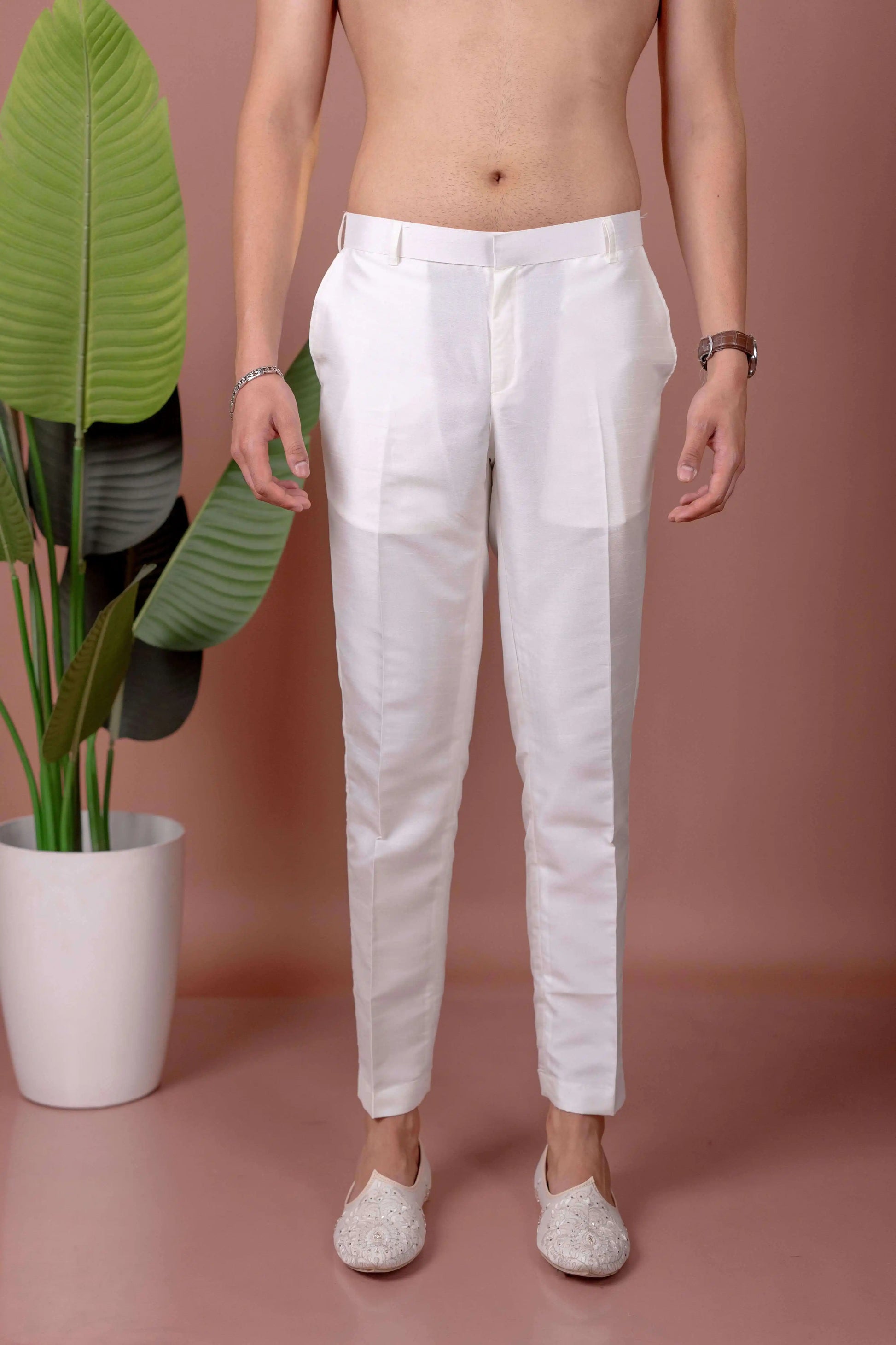 SUUTRAA MEN'S OFF WHITE SILK PYJAMA - suutraa.com