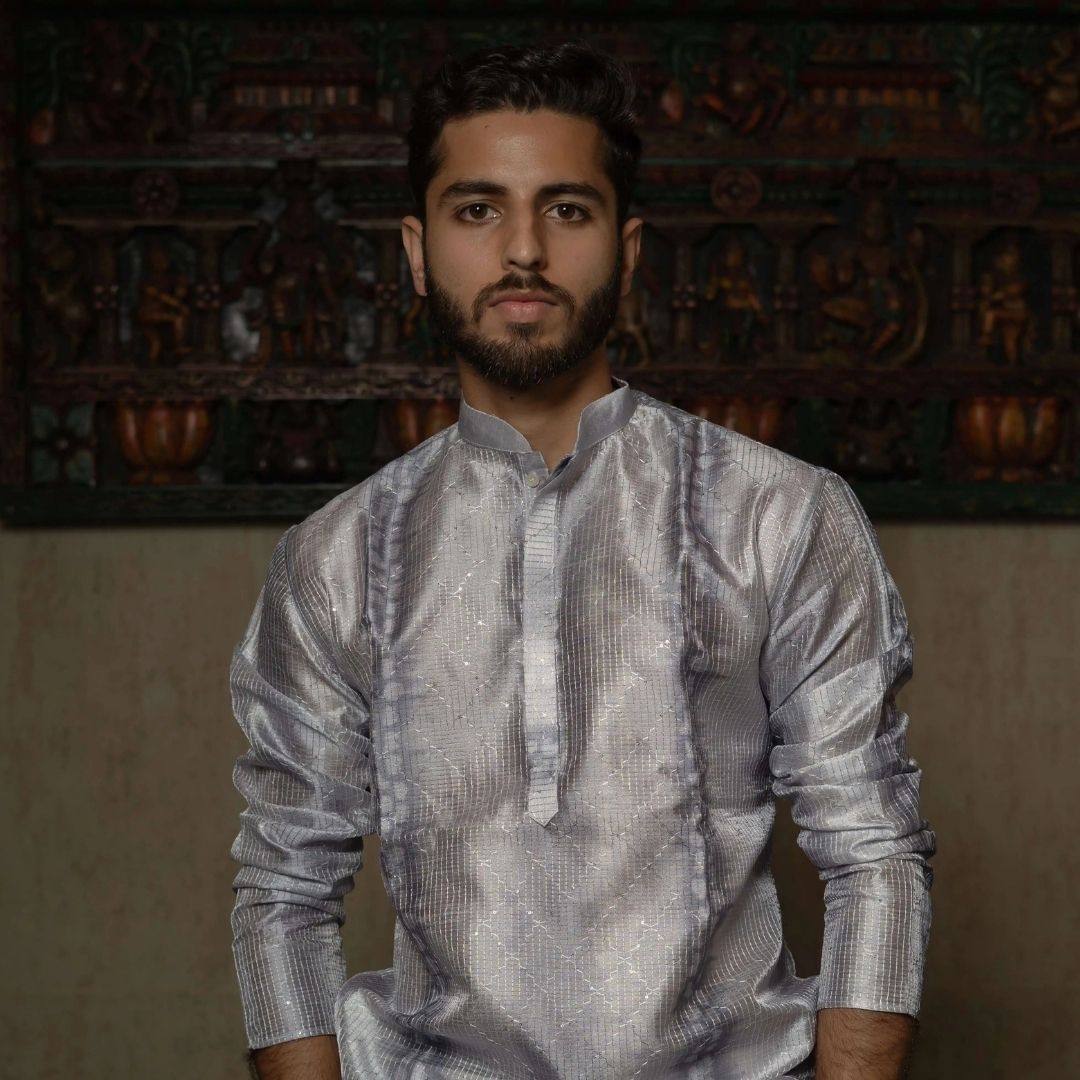 Suutraa Men's Grey Silk Ombre Kurta With Off White Pyjama Set - suutraa.com