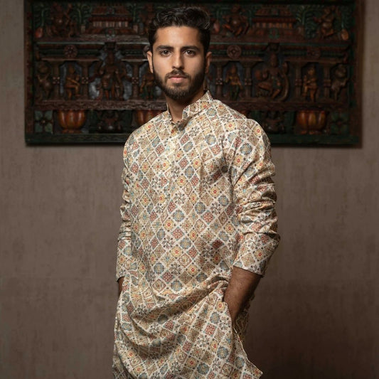 Suutraa Men's MULTI COLOUR COTTON PRINTED KURTA WITH OFF WHITE PYJAMA SET - suutraa.com