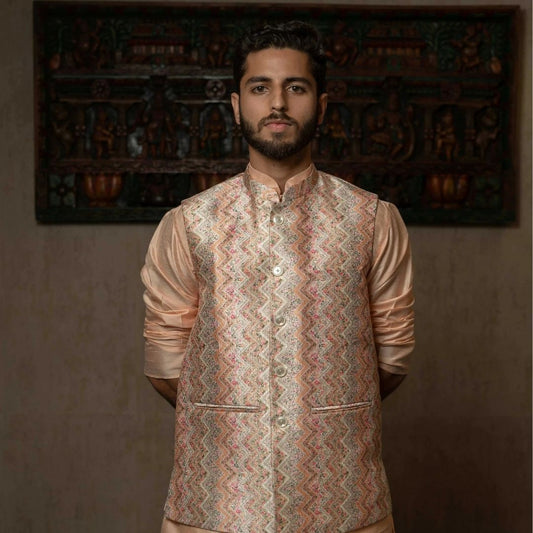 SUUTRAA MEN'S DESIGNER PEACH SILK NEHRU JACKET - suutraa.com