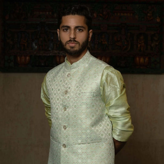 SUUTRAA MEN'S PISTA GREEN SILK NEHRU JACKET - suutraa.com