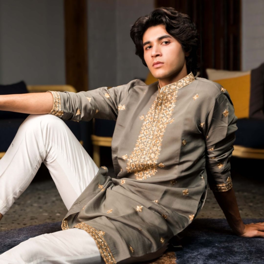 Suutraa Men's Grey Silk Kurta with Gold Embroidery - suutraa.com