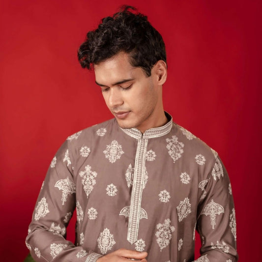 Suutraa Men's Brown all over Embroided Kurta - suutraa.com
