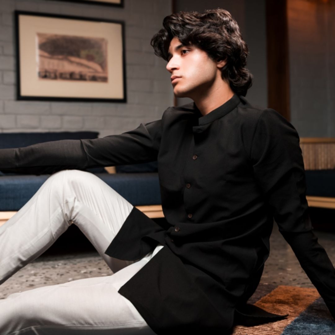 Suutraa Men's Black Jodhpuri Kurta - suutraa.com