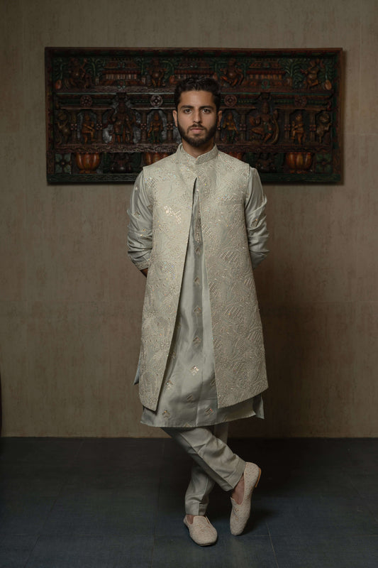 Suutraa Men's Sea Green Silk Embroided Kurta Pyjama Jacket Set