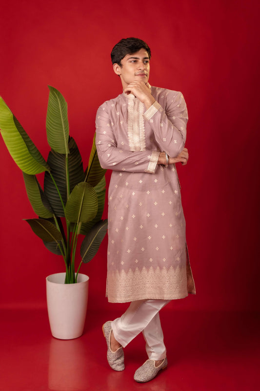 Suutraa Men's Lavender Neck Emb Silk Kurta with Off White Pyjama Set