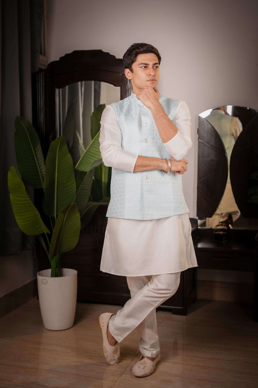 SUUTRAA MEN'S SKY BLUE SILK NEHRU JACKET
