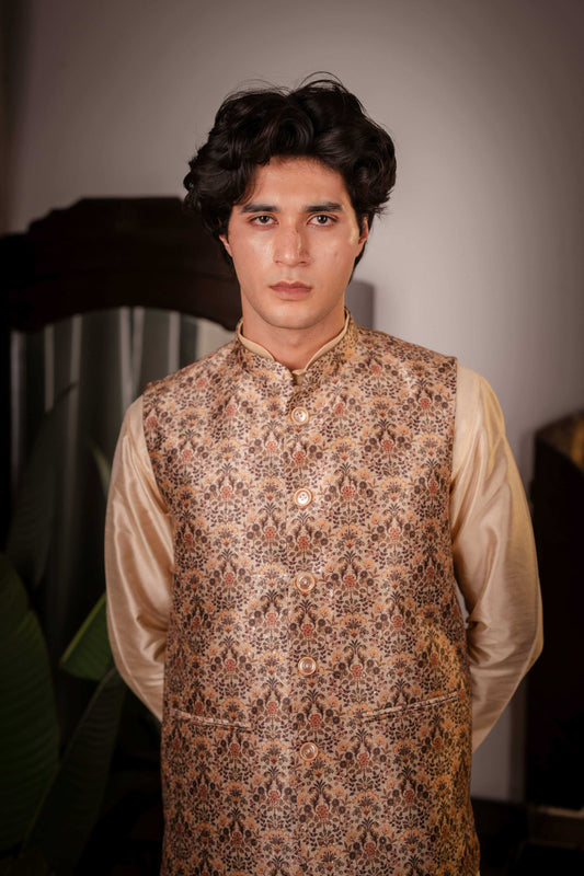 SUUTRAA MEN'S BEIGE SILK NEHRU JACKET