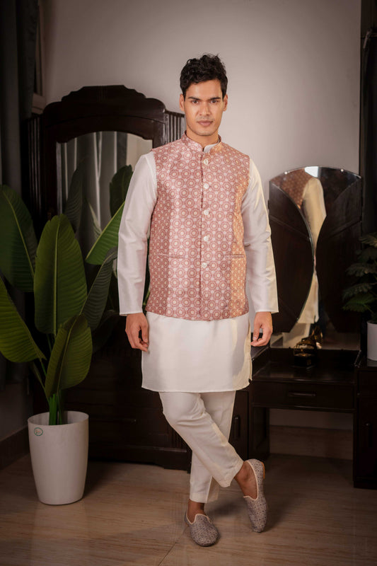 SUUTRAA MEN'S MAROON SILK NEHRU JACKET